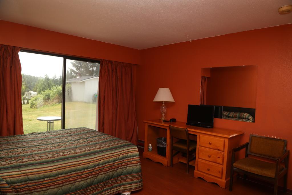 Timberlodge Rv & Campground Port Alberni Exterior foto