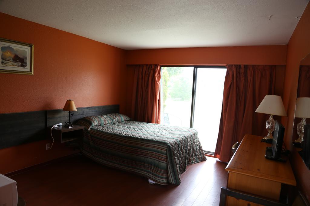 Timberlodge Rv & Campground Port Alberni Exterior foto